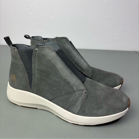 OTBT Sneaker Bootie Women's Gray Zip Closure Bethel 9M Suede Neutral - Picture 1 of 12